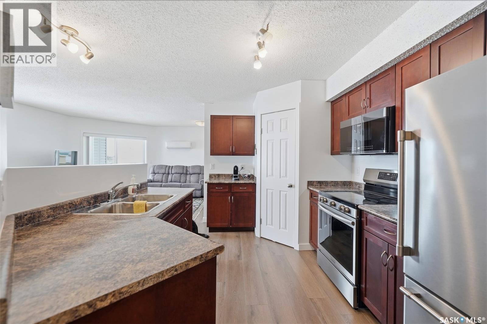 Single Family House High rise for Sale in   Lowe ROAD Saskatoon 
