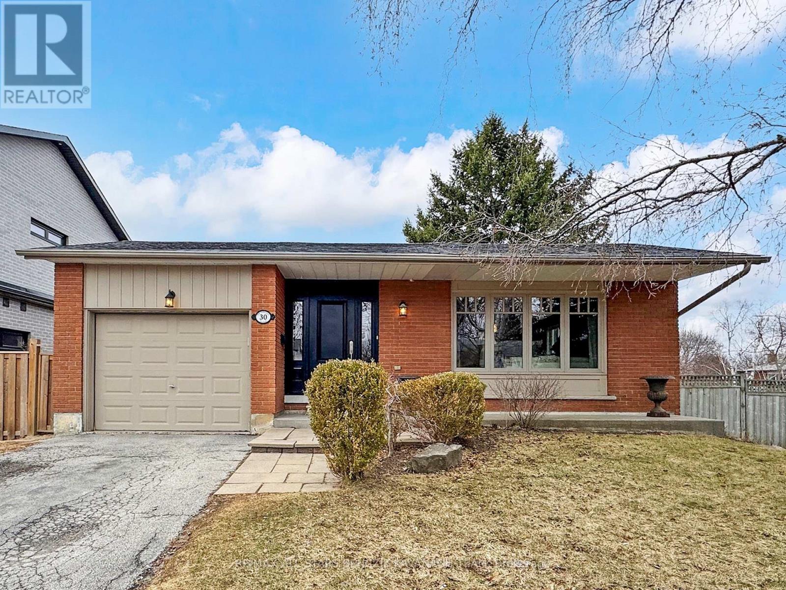 30 SIR CARADOC PLACE