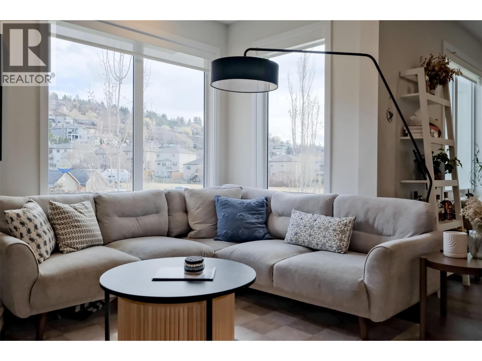 3719 Woodsdale Road Unit# 4, Lake Country