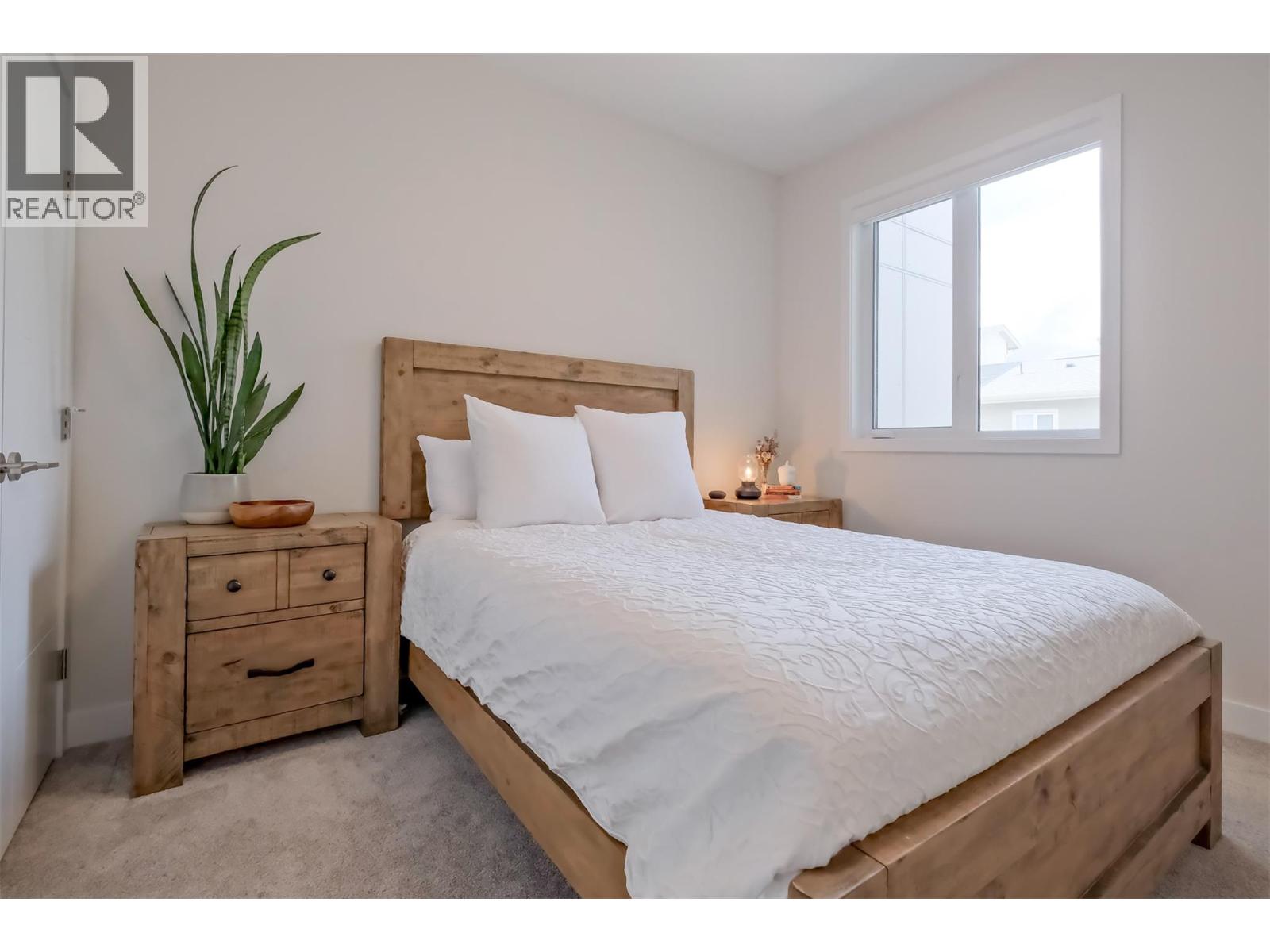 3719 Woodsdale Road Unit# 4, Lake Country