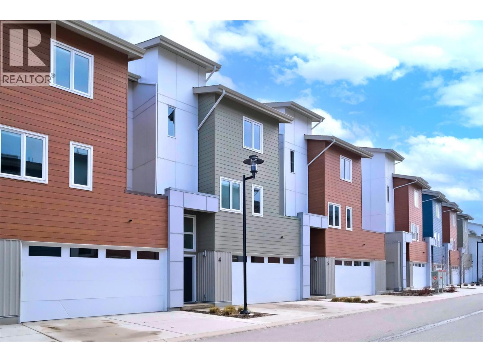 3719 Woodsdale Road Unit# 4, Lake Country