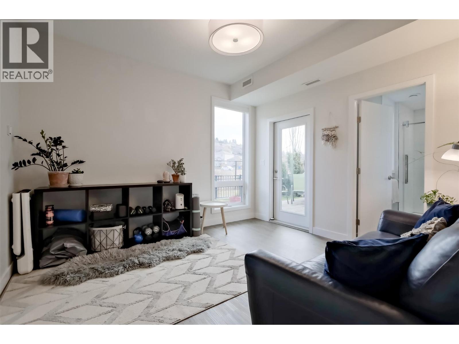 3719 Woodsdale Road Unit# 4, Lake Country