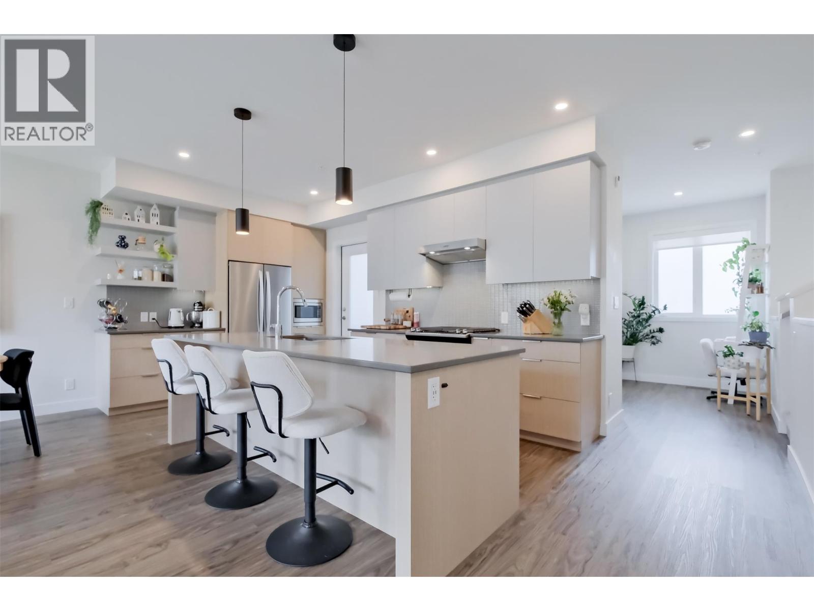 3719 Woodsdale Road Unit# 4, Lake Country