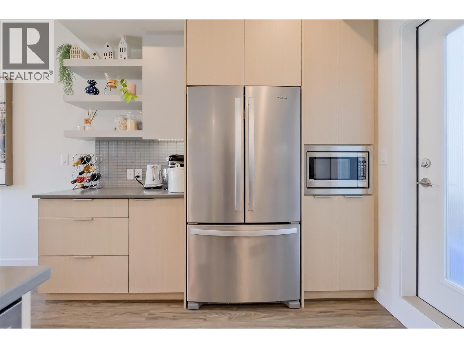 3719 Woodsdale Road Unit# 4, Lake Country