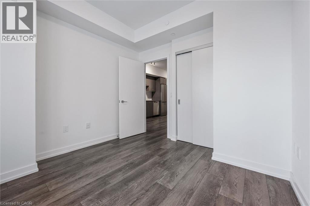 #1604 5 WELLINGTON Street S - 19
