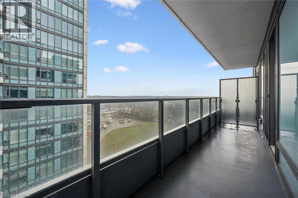 #1604 5 WELLINGTON Street S - 23