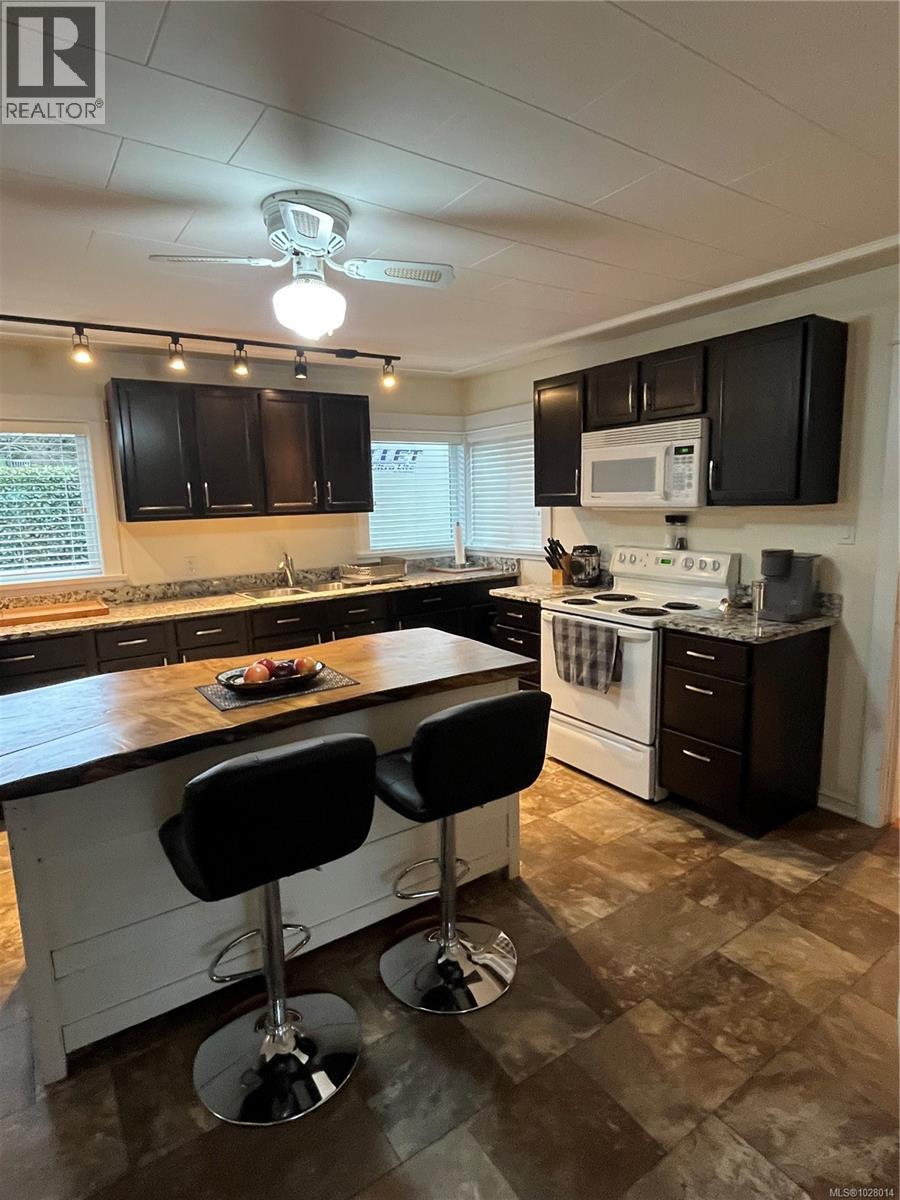 460 BUNDOCK AVE - 12