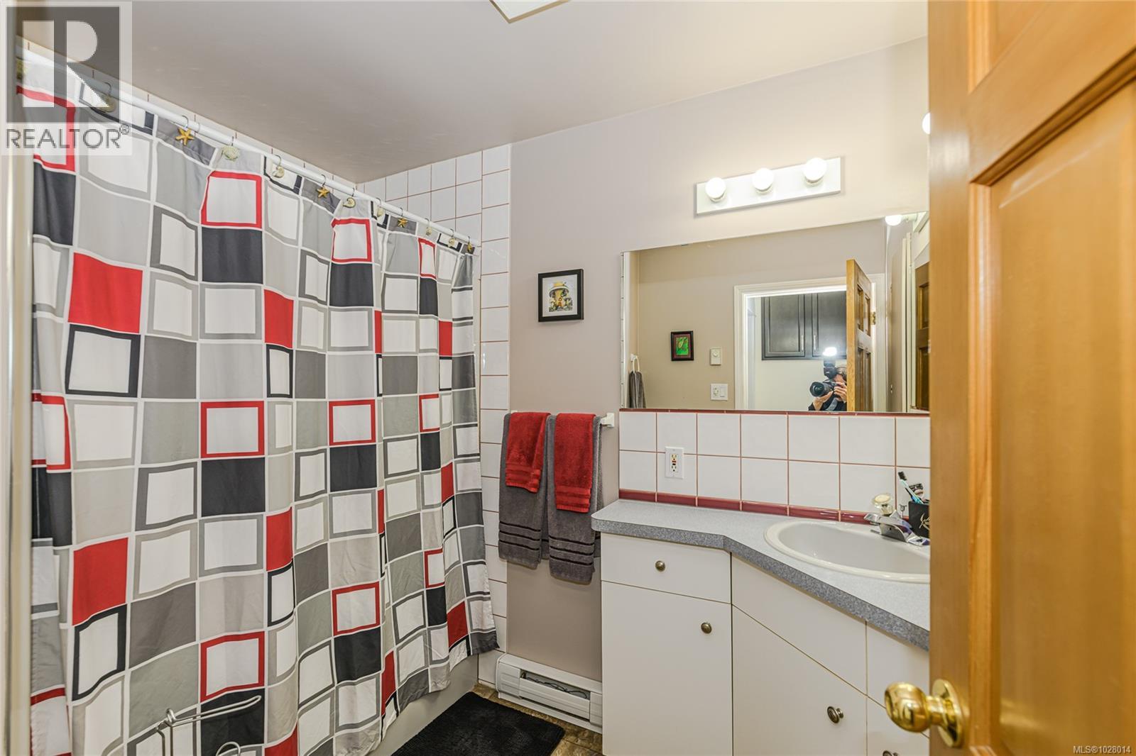 460 BUNDOCK AVE - 21