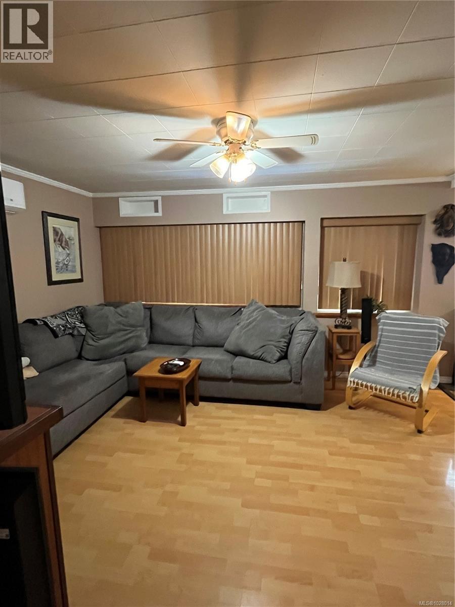 460 BUNDOCK AVE - 17