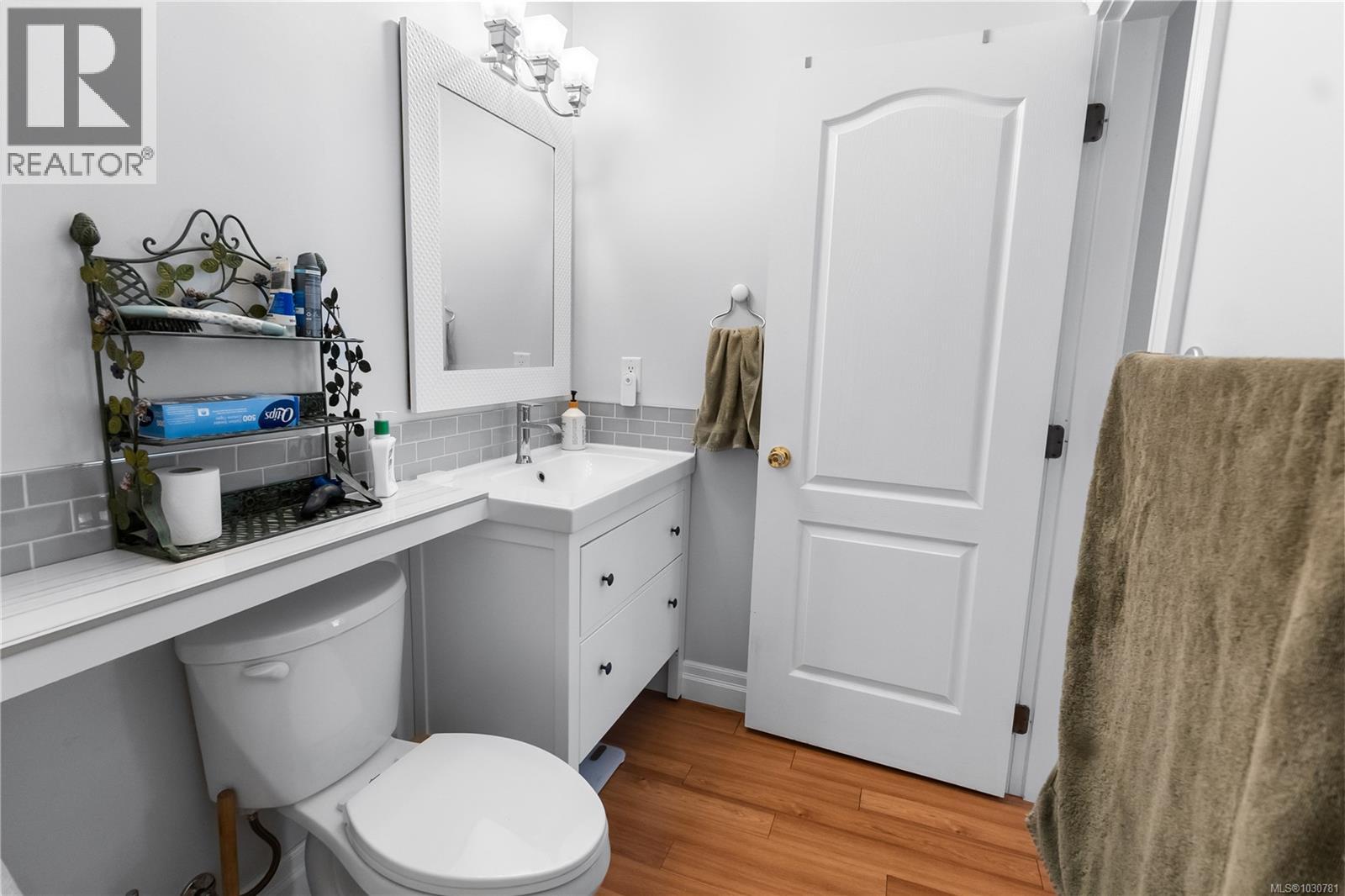 570 CUMBERLAND PL - 48