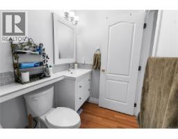 570 Cumberland Pl, Nanaimo, BC V9T4S5 Photo 48