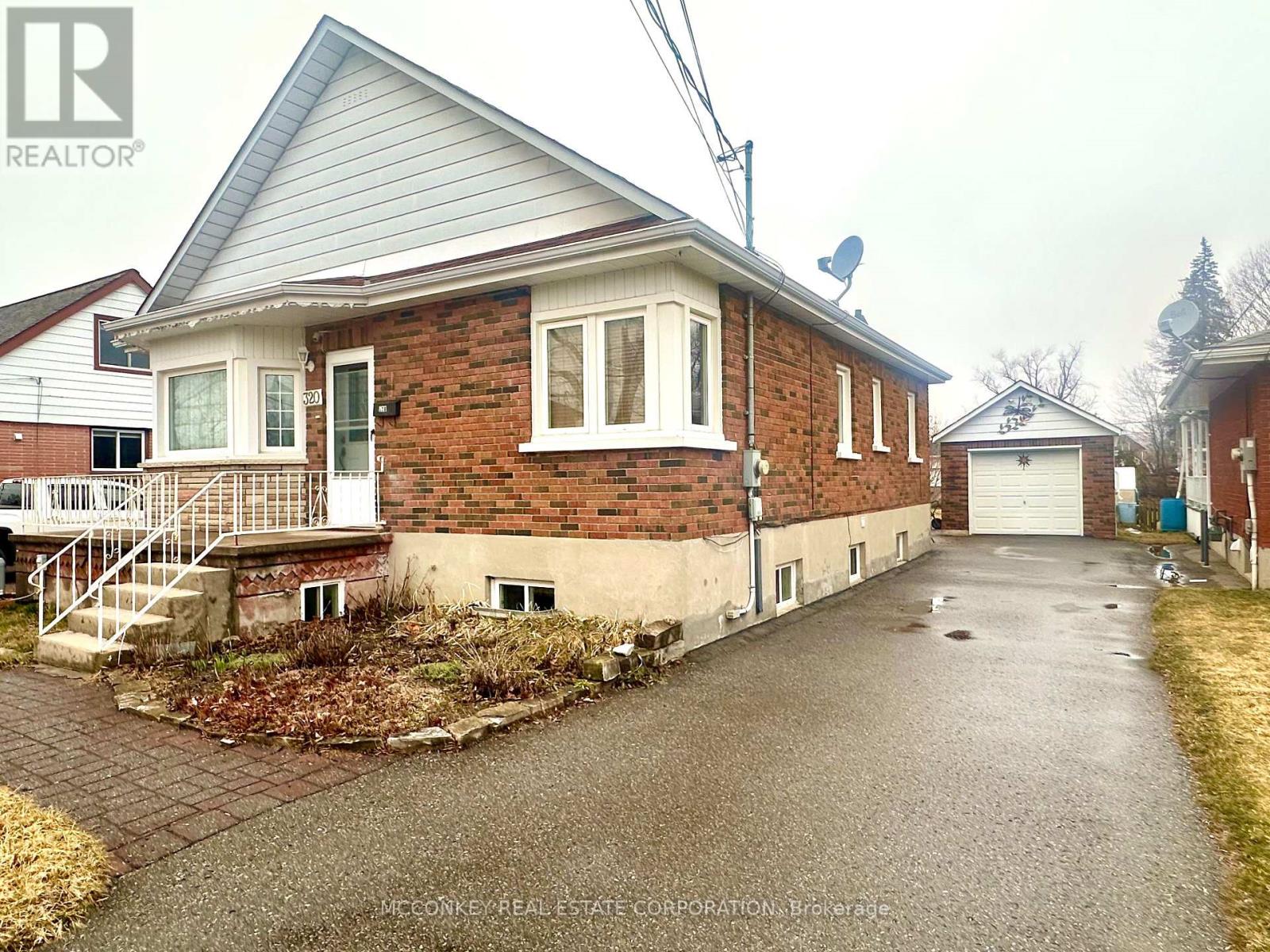 320 MCKELLAR STREET - 2