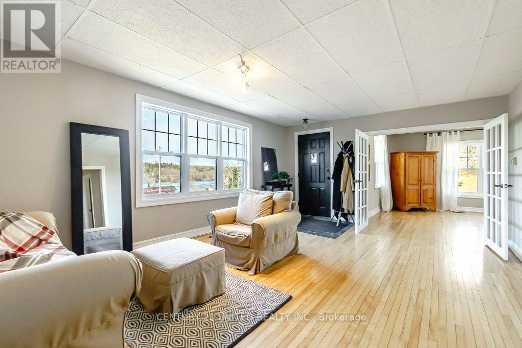 192 MAJOR STREET - 7