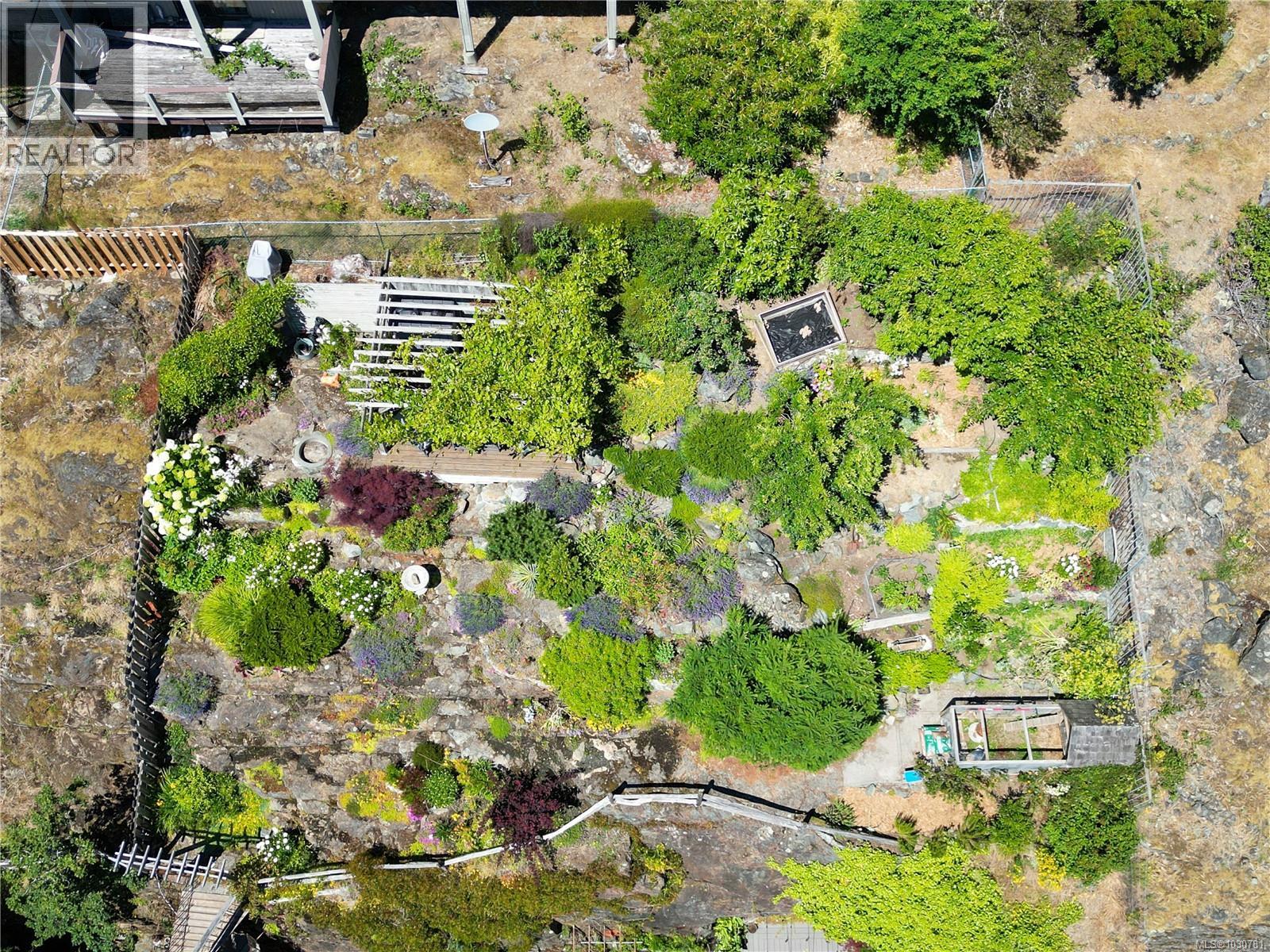 570 CUMBERLAND PL - 65