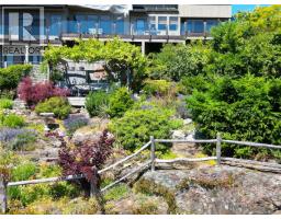 570 Cumberland Pl, Nanaimo, BC V9T4S5 Photo 64