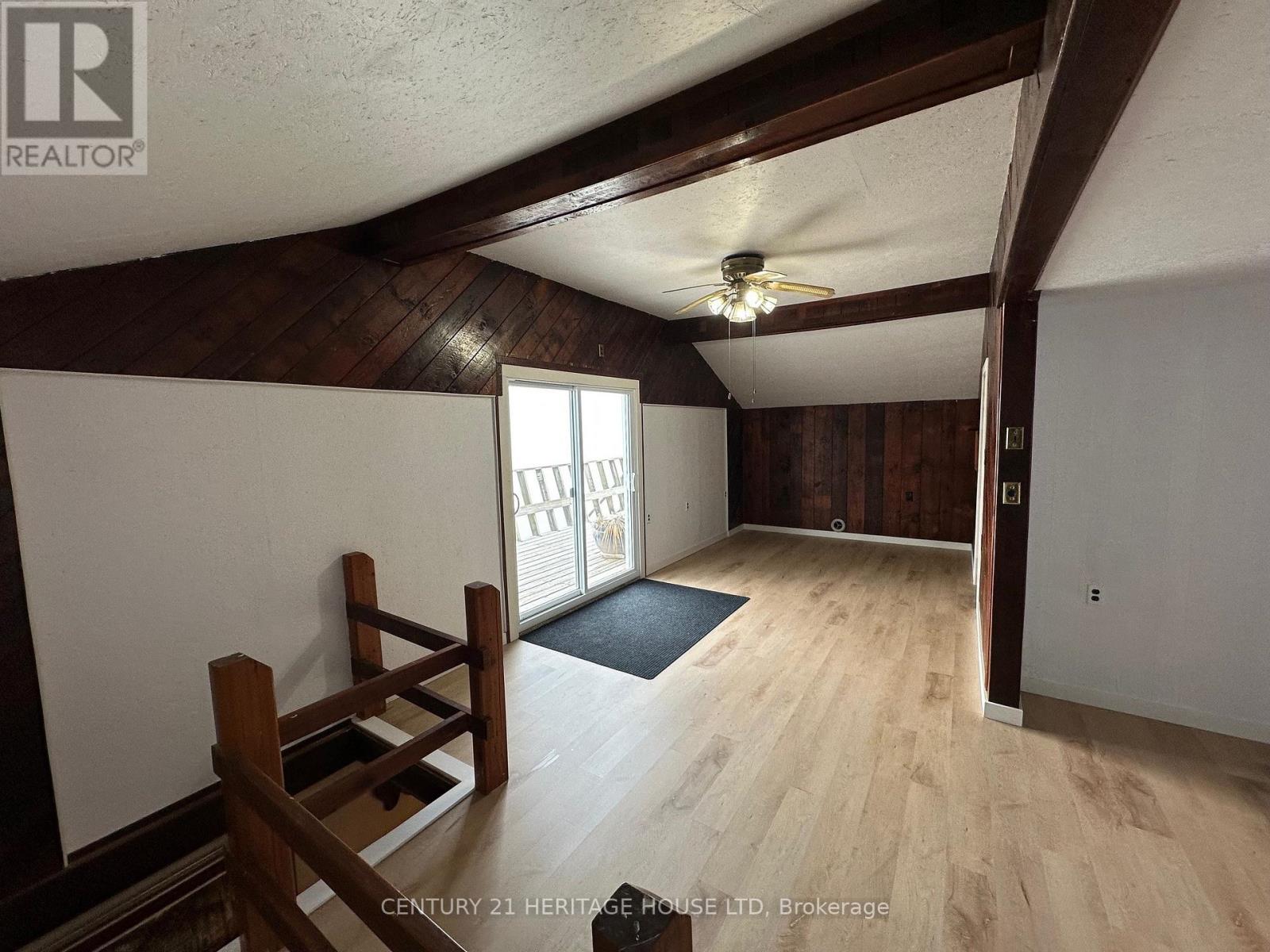 3393 WANEETA DRIVE - 17
