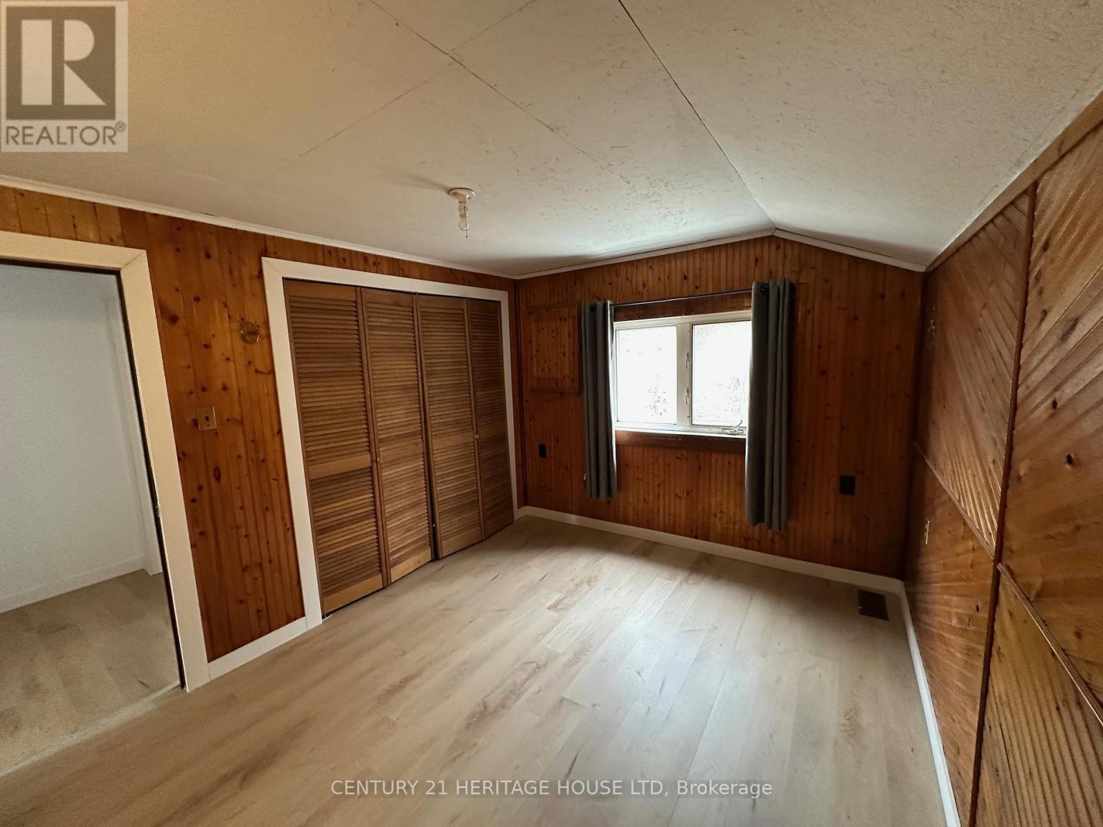3393 WANEETA DRIVE - 18