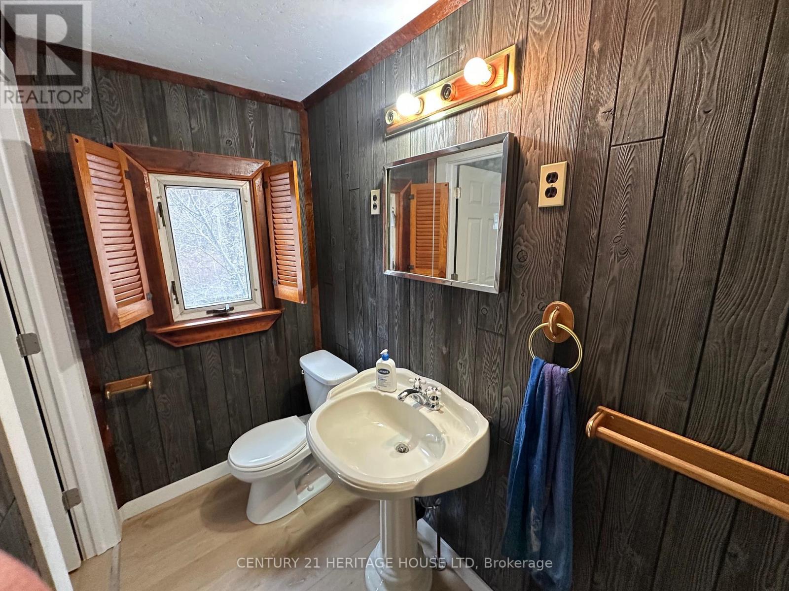 3393 WANEETA DRIVE - 19