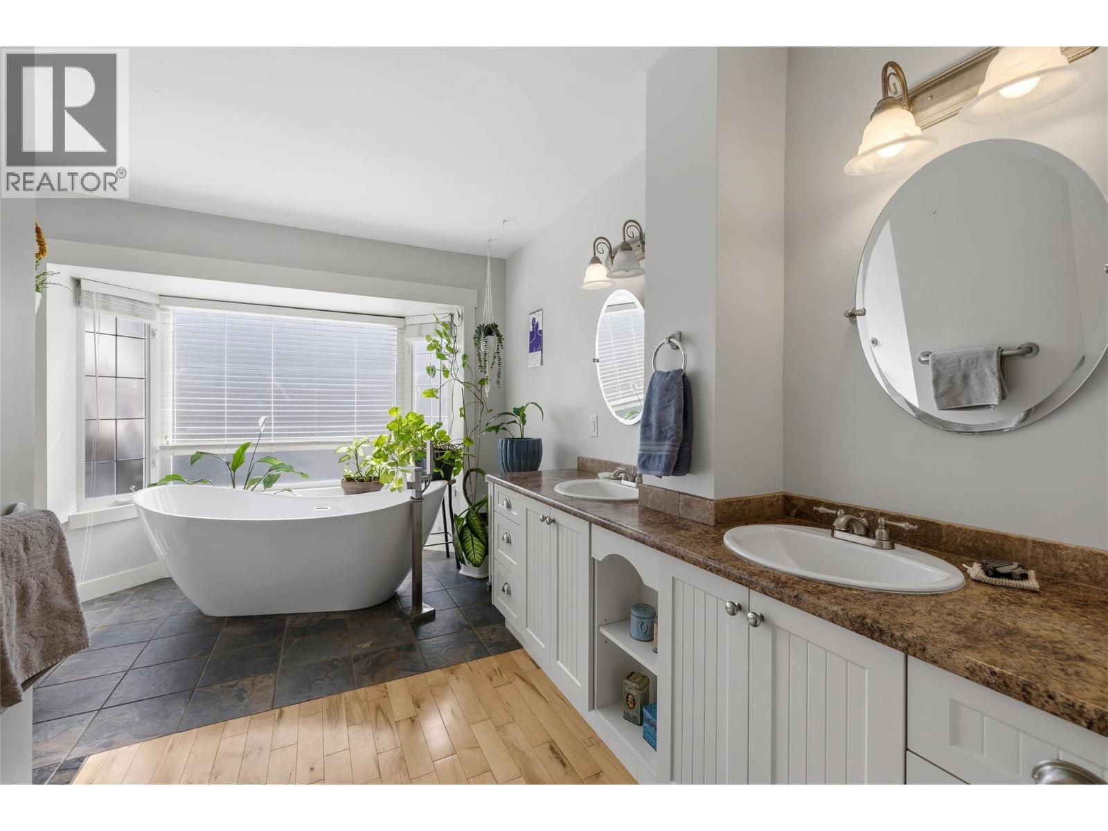 1955 Bowes Street, Kelowna