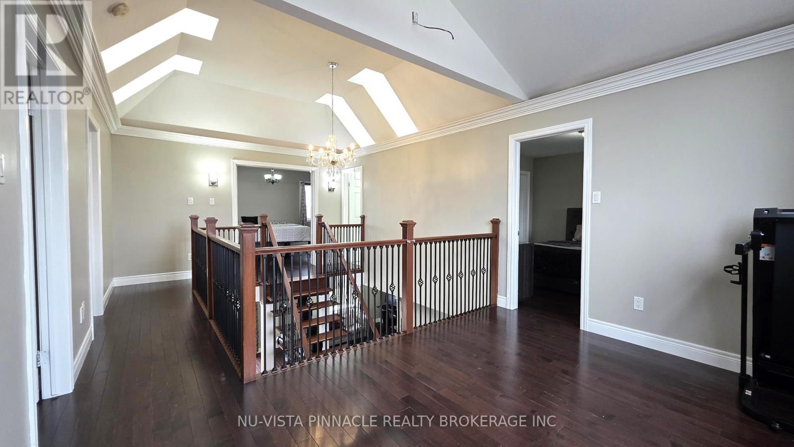 UPPER LEVEL - 1603 VANDUSEN COURT Property Photo