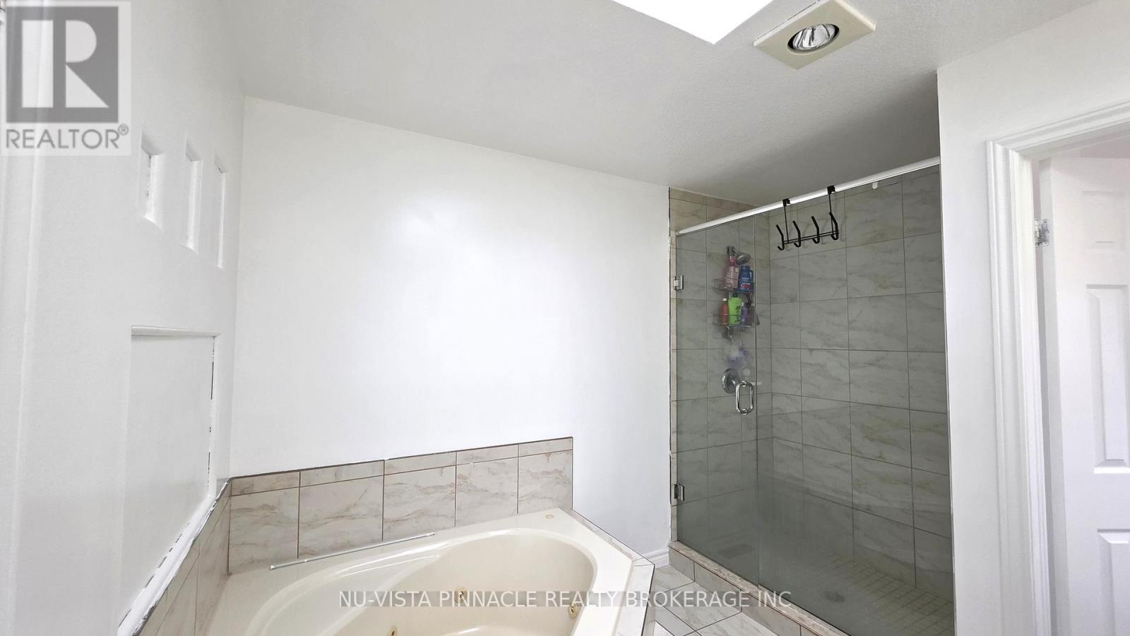 UPPER LEVEL - 1603 VANDUSEN COURT Property Photo