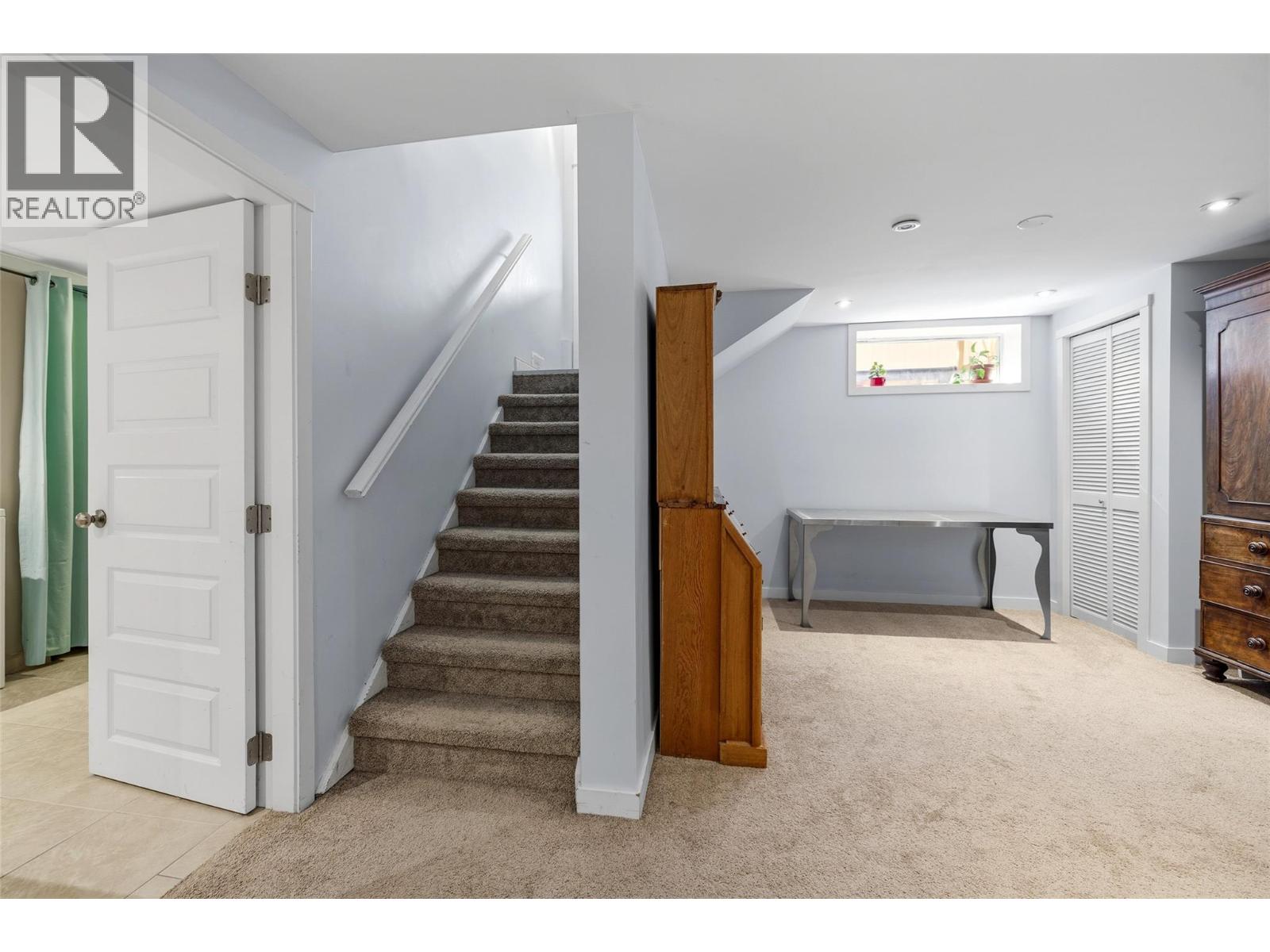 1955 Bowes Street, Kelowna