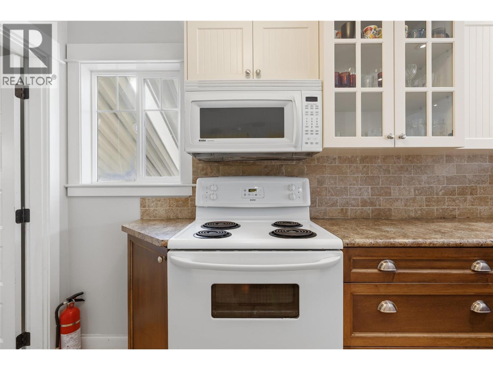 1955 Bowes Street, Kelowna