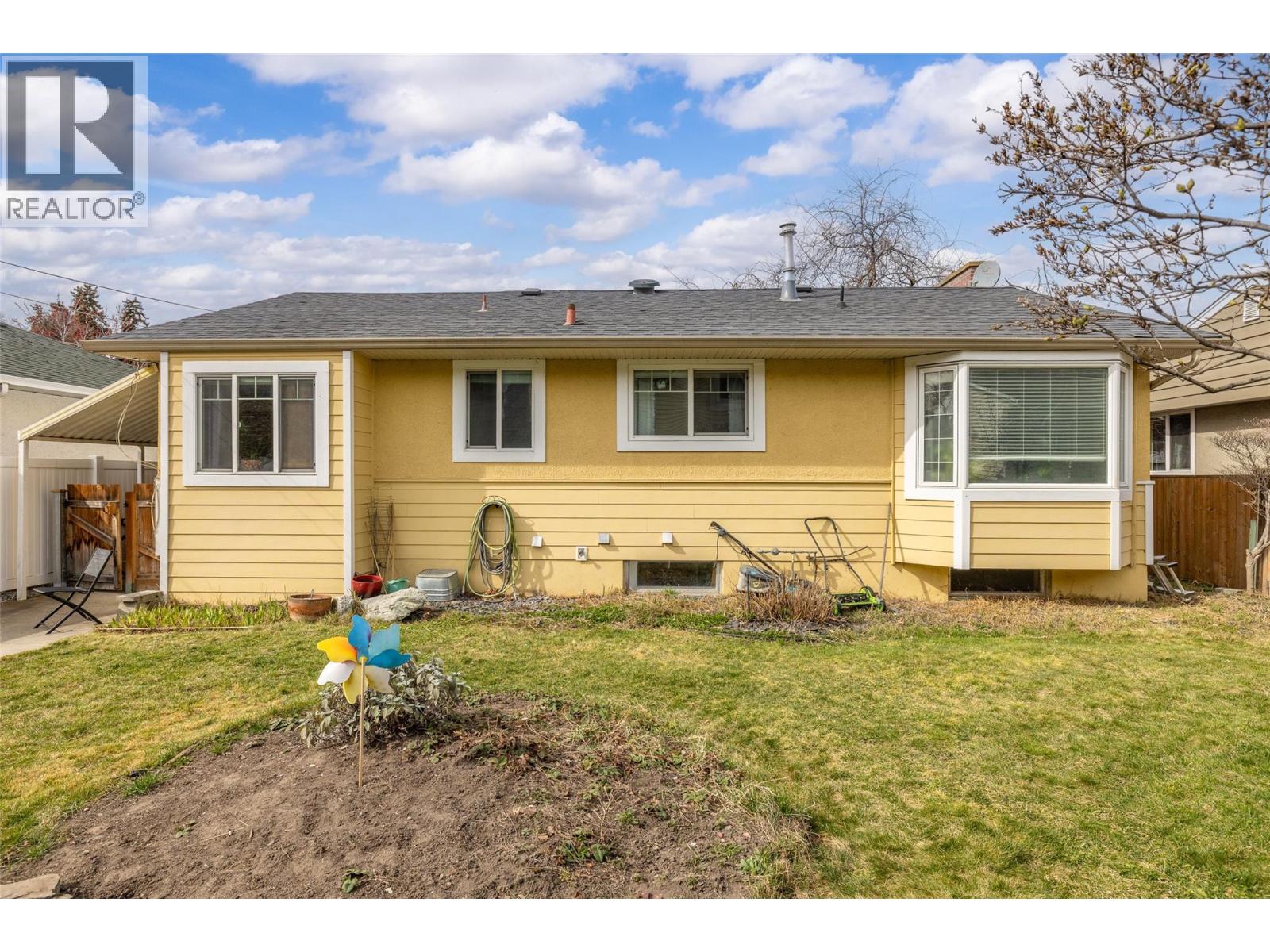 1955 Bowes Street, Kelowna