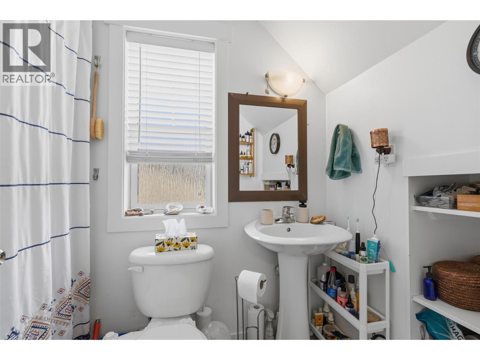 1955 Bowes Street, Kelowna