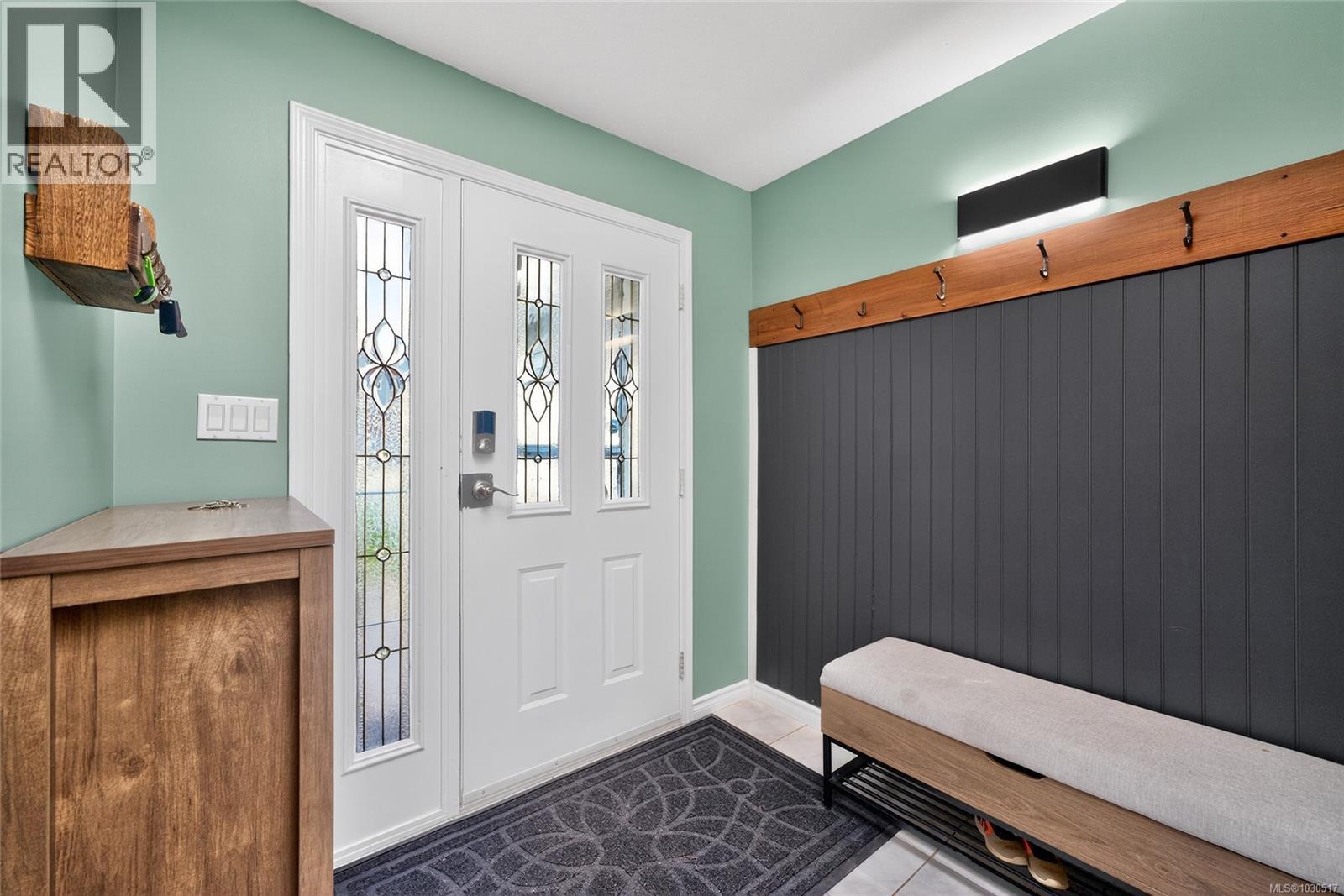 921 Esslinger Rd, Parksville