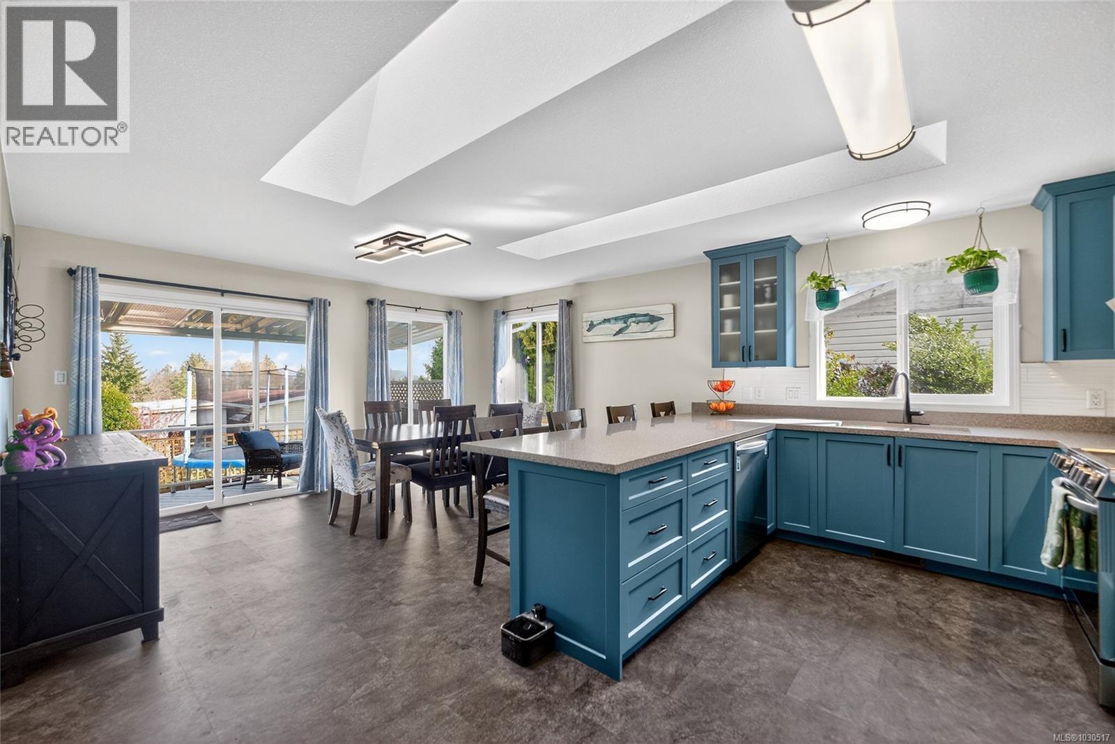 921 Esslinger Rd, Parksville