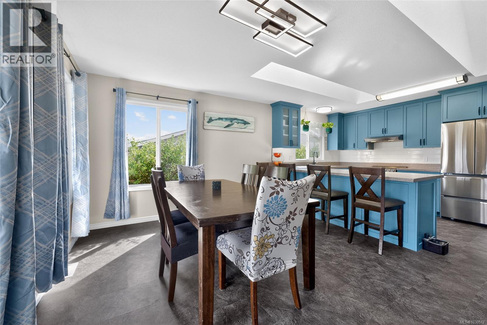 921 Esslinger Rd, Parksville