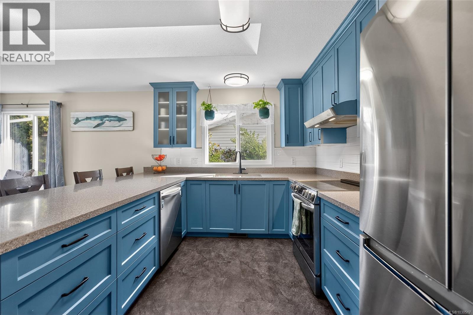 921 Esslinger Rd, Parksville