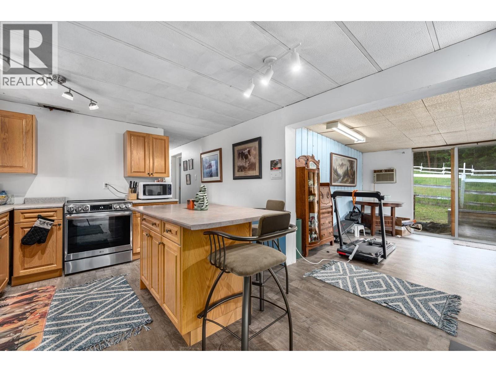  6668 Kamloops Vernon (HWY 97) Highway, Westwold