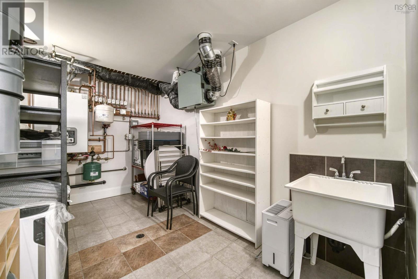 129 WILLIAM BORRETT TERRACE - 37