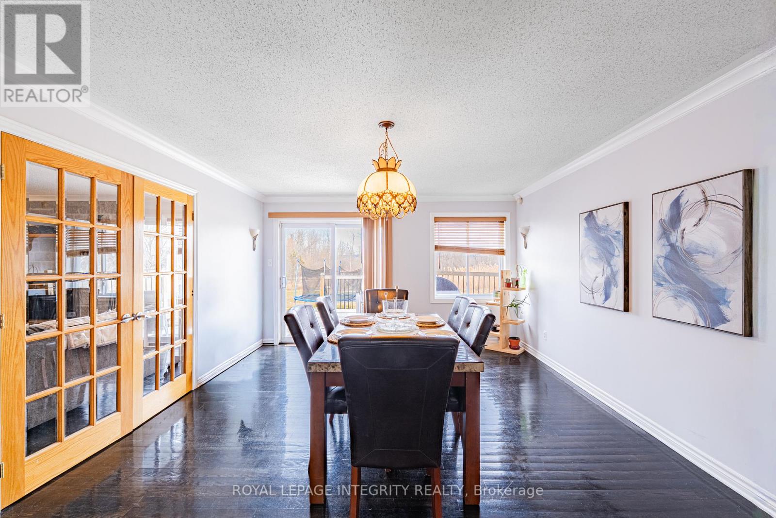 3318 DUNROBIN ROAD - 12