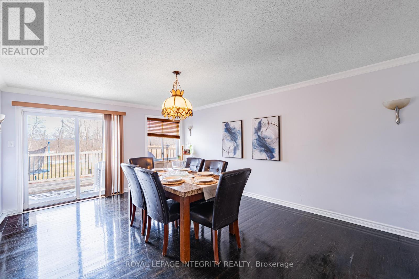 3318 DUNROBIN ROAD - 13
