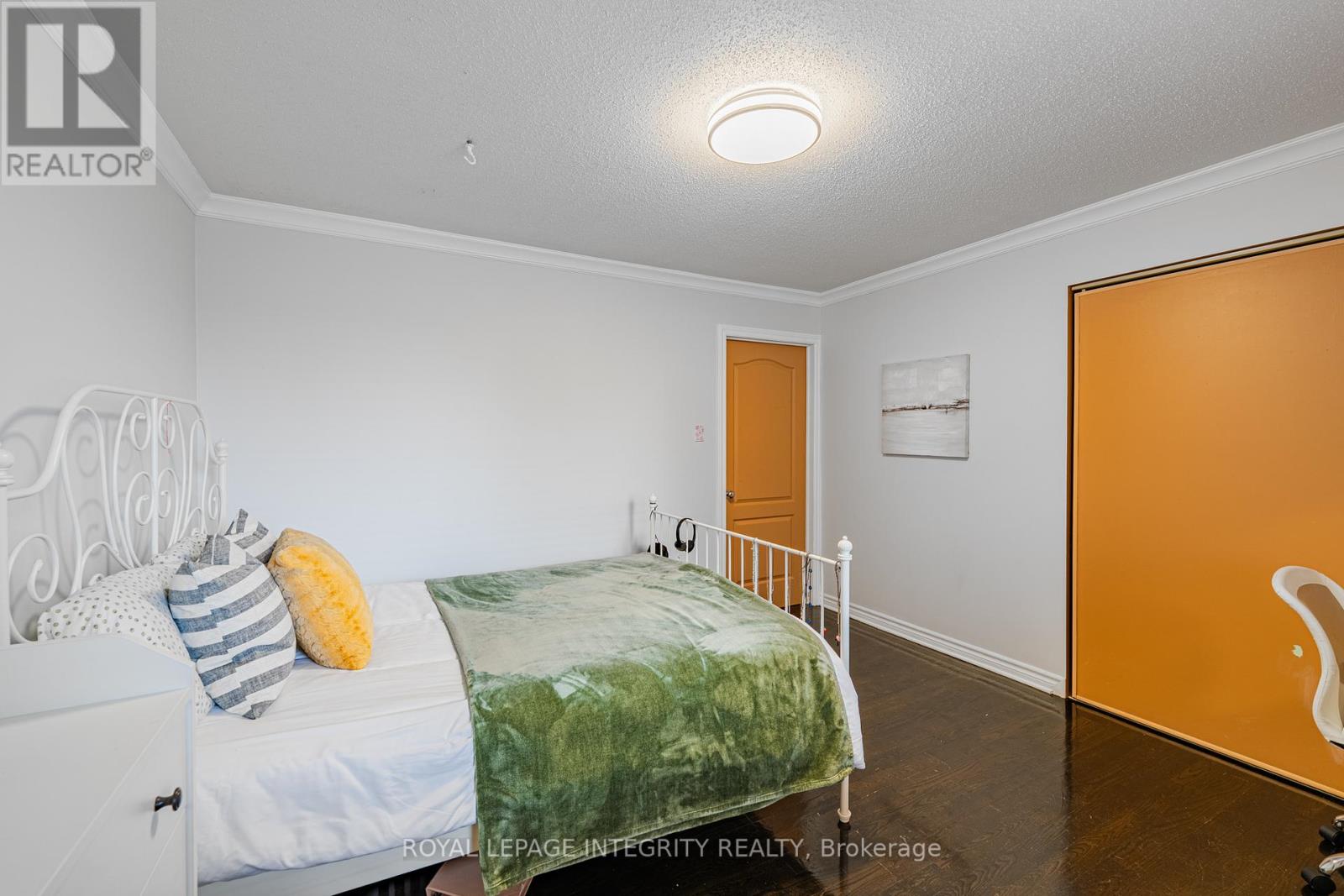 3318 DUNROBIN ROAD - 25