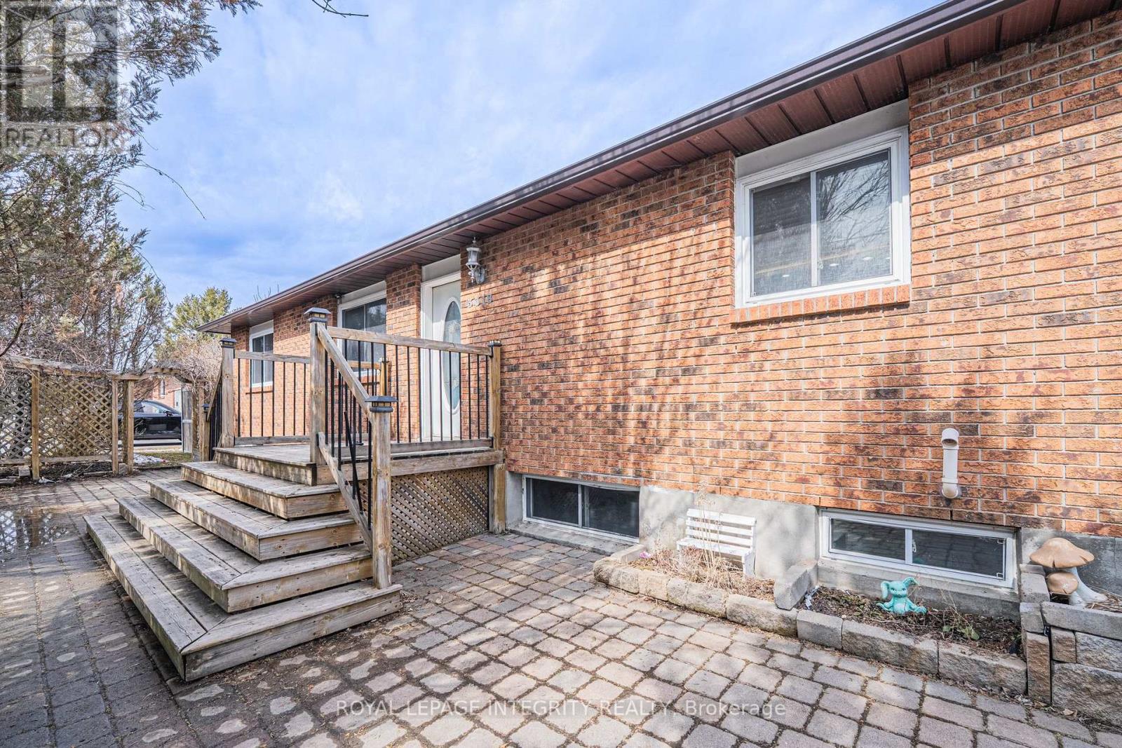 3318 DUNROBIN ROAD - 3