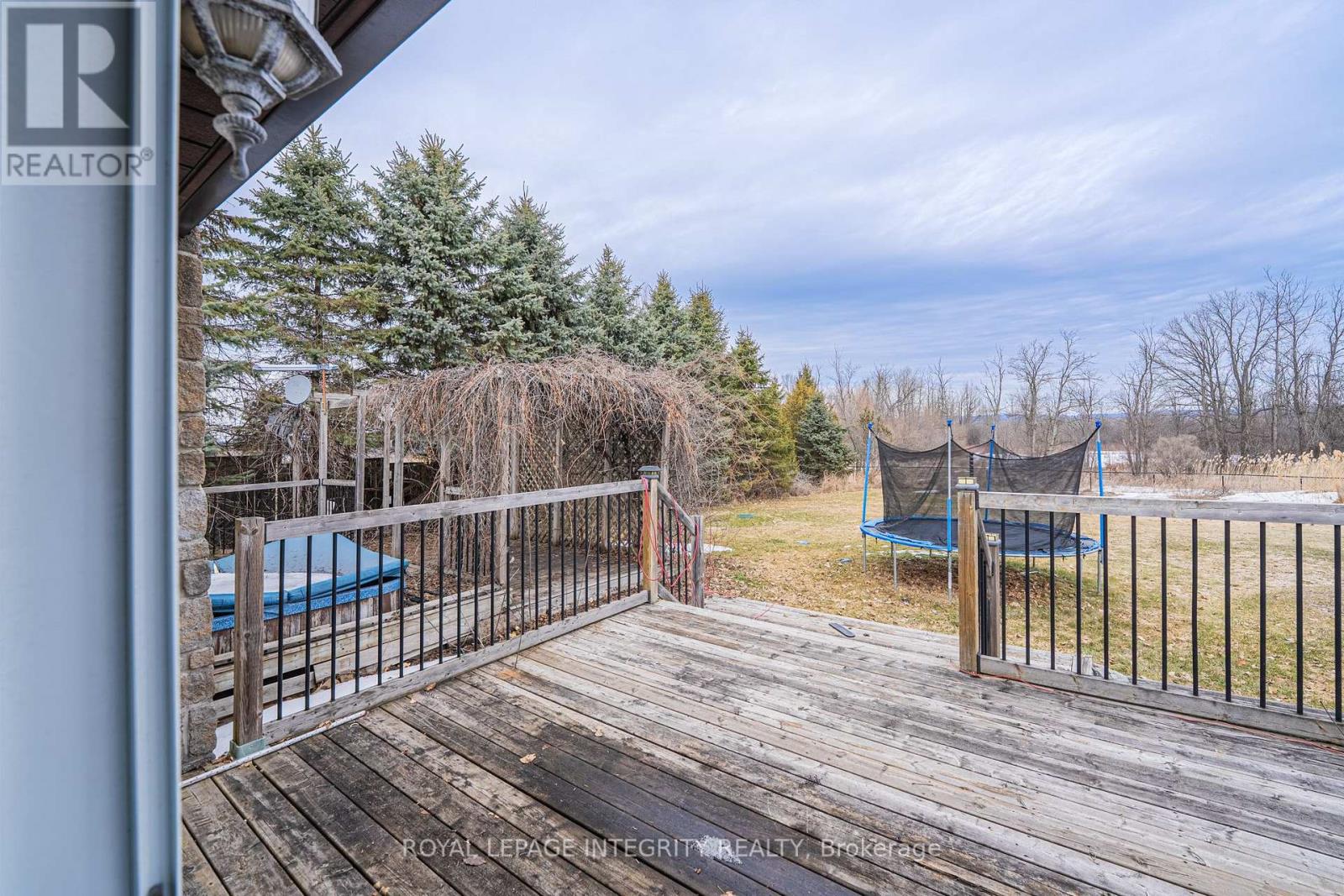 3318 DUNROBIN ROAD - 40