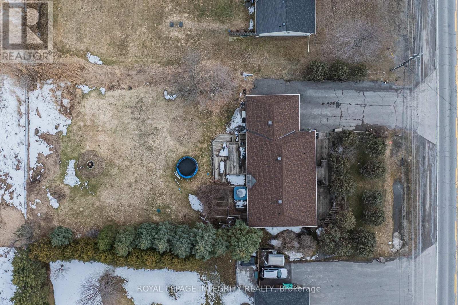 3318 DUNROBIN ROAD - 46