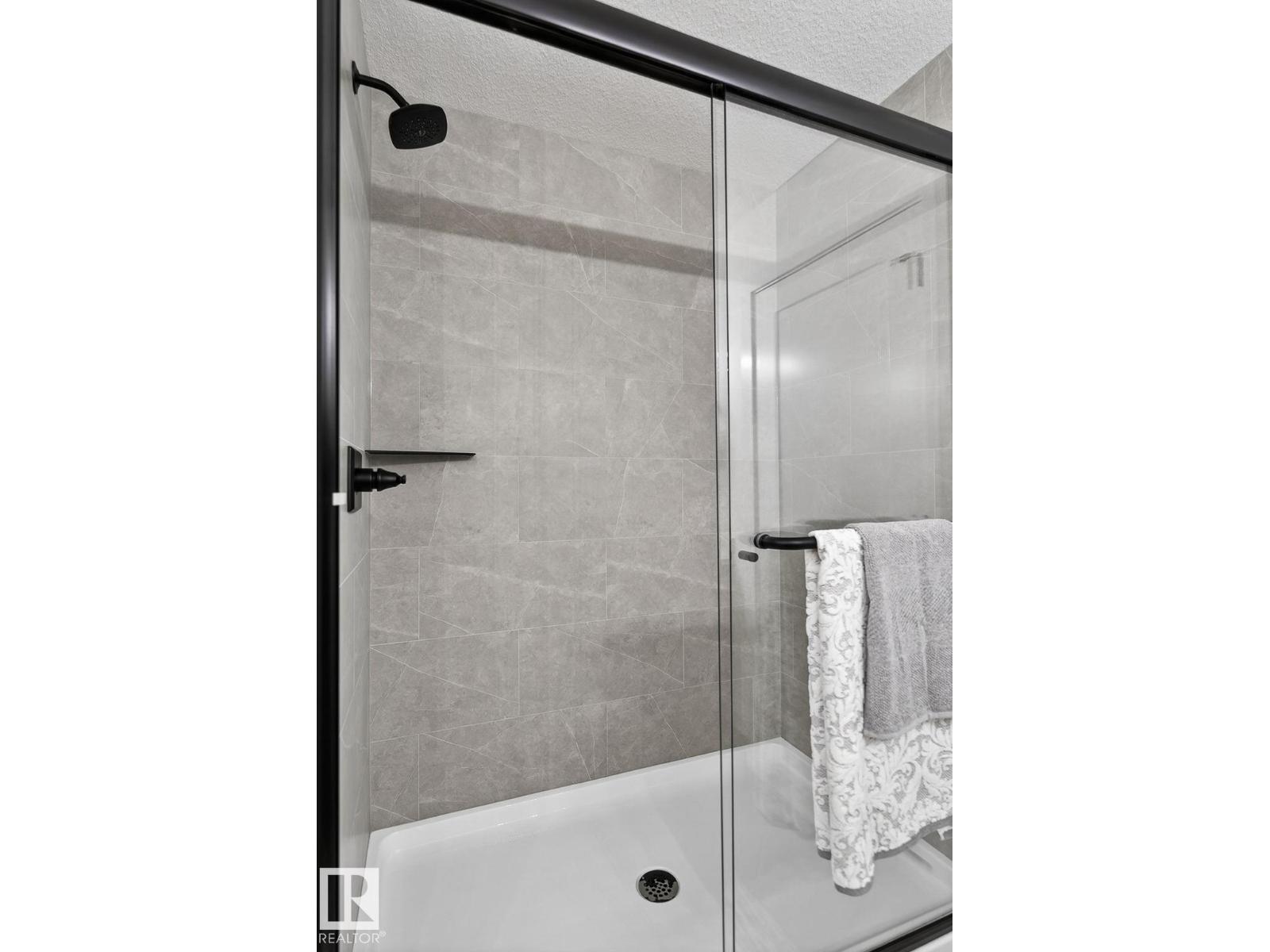 127 HILTON CV - 35