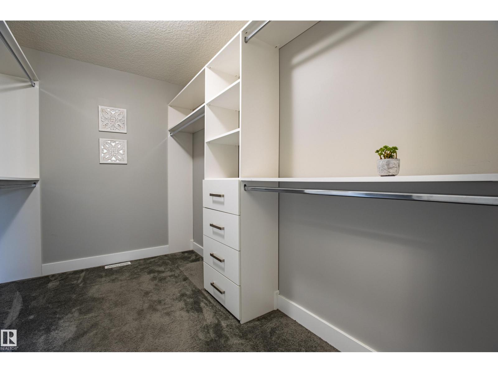 9815 225 ST NW, Edmonton