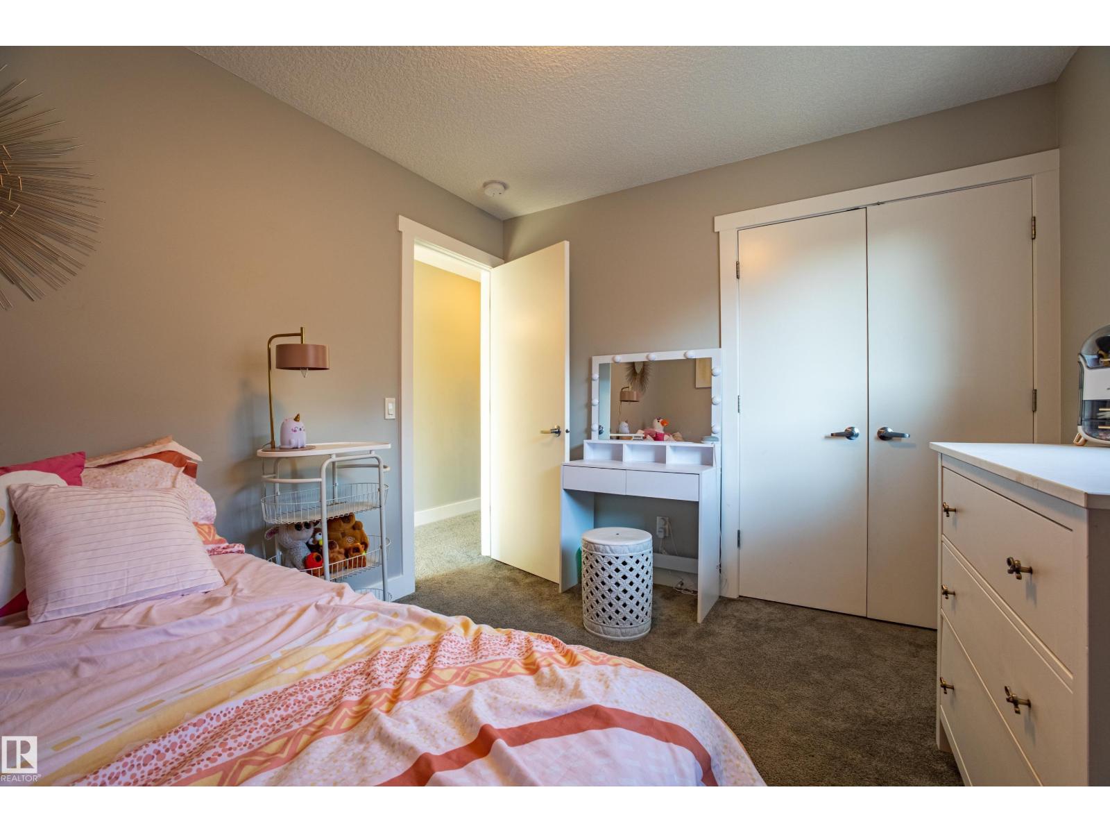 9815 225 ST NW, Edmonton