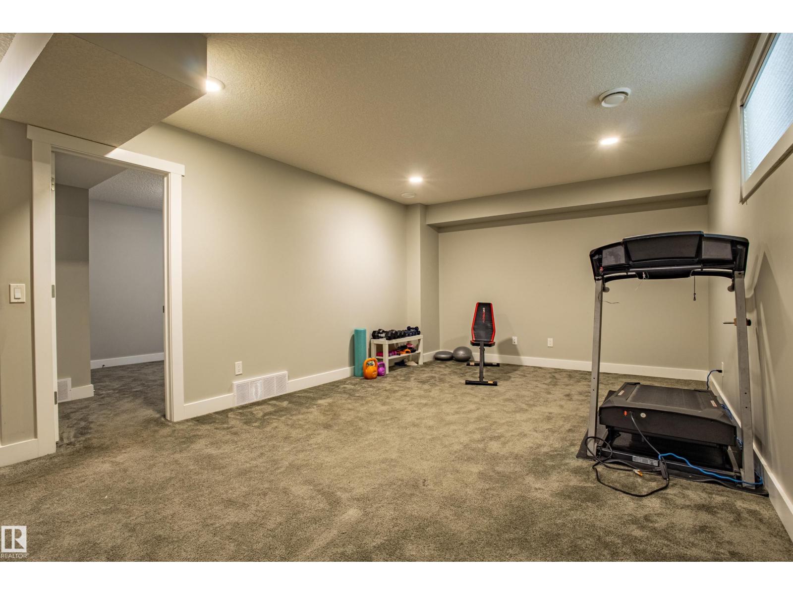 9815 225 ST NW, Edmonton