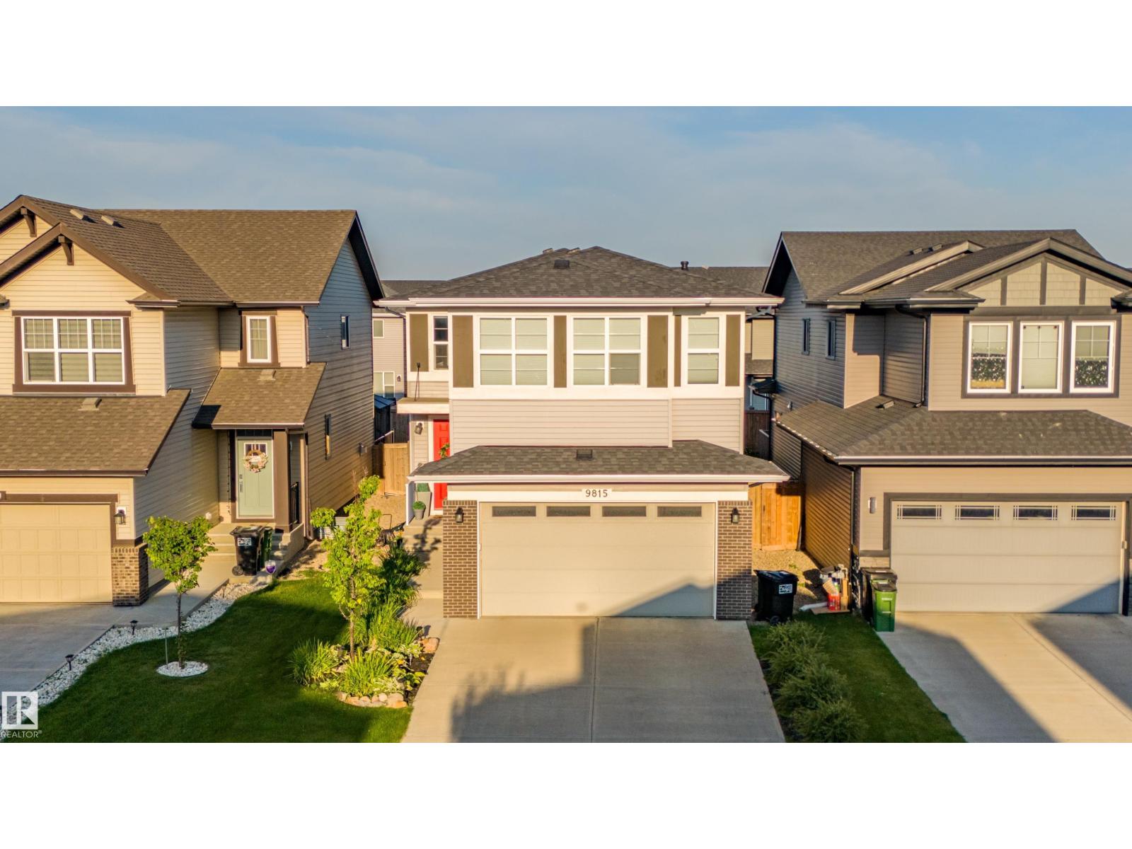 9815 225 ST NW, Edmonton