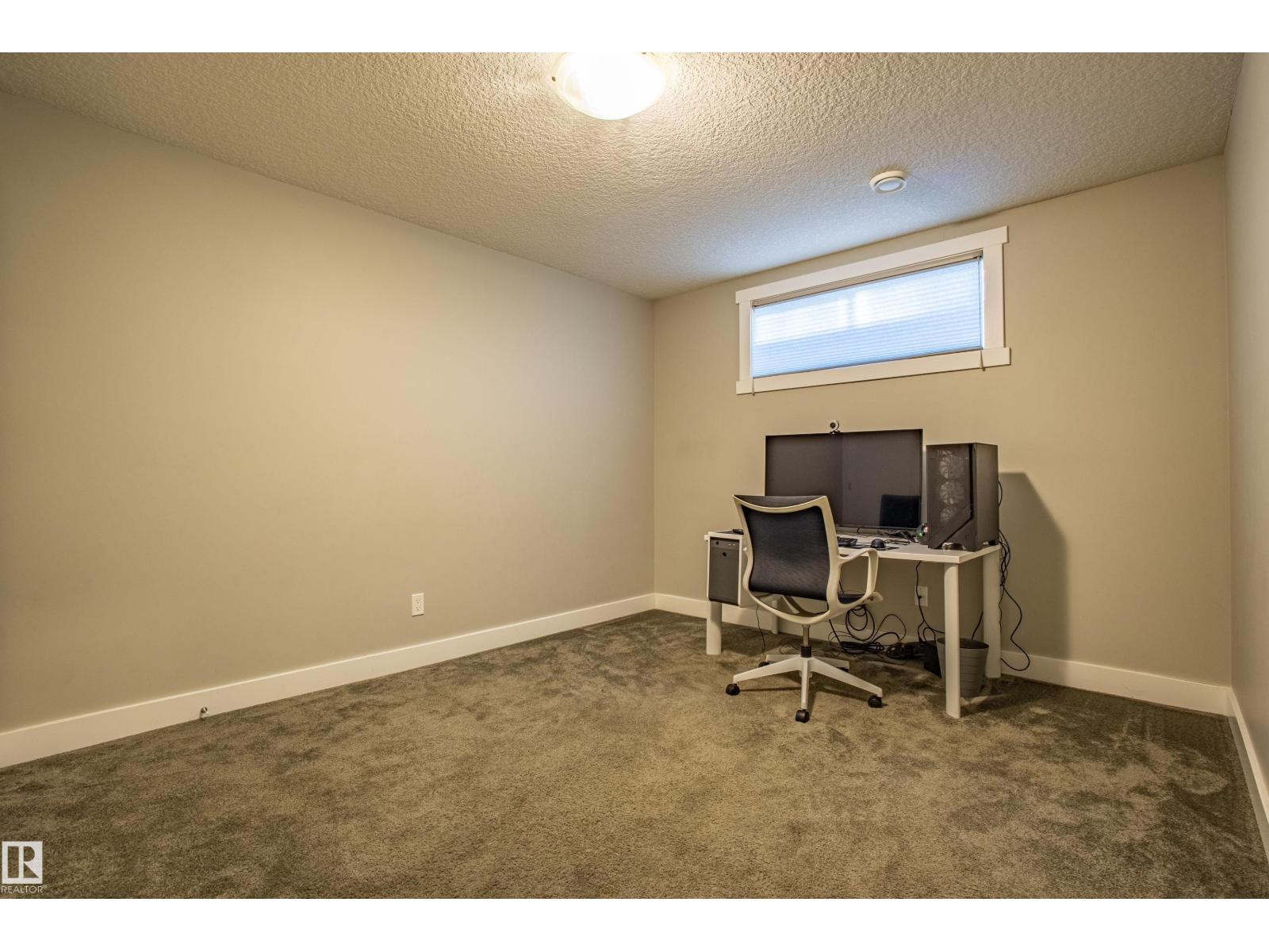 9815 225 ST NW, Edmonton