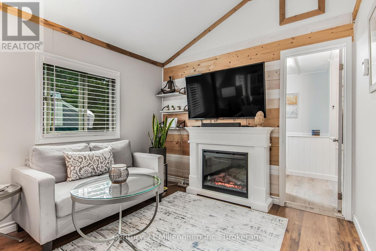 2 HAMILTON PLACE - 31