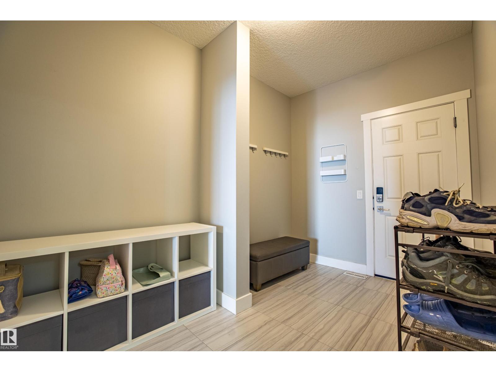 9815 225 ST NW, Edmonton