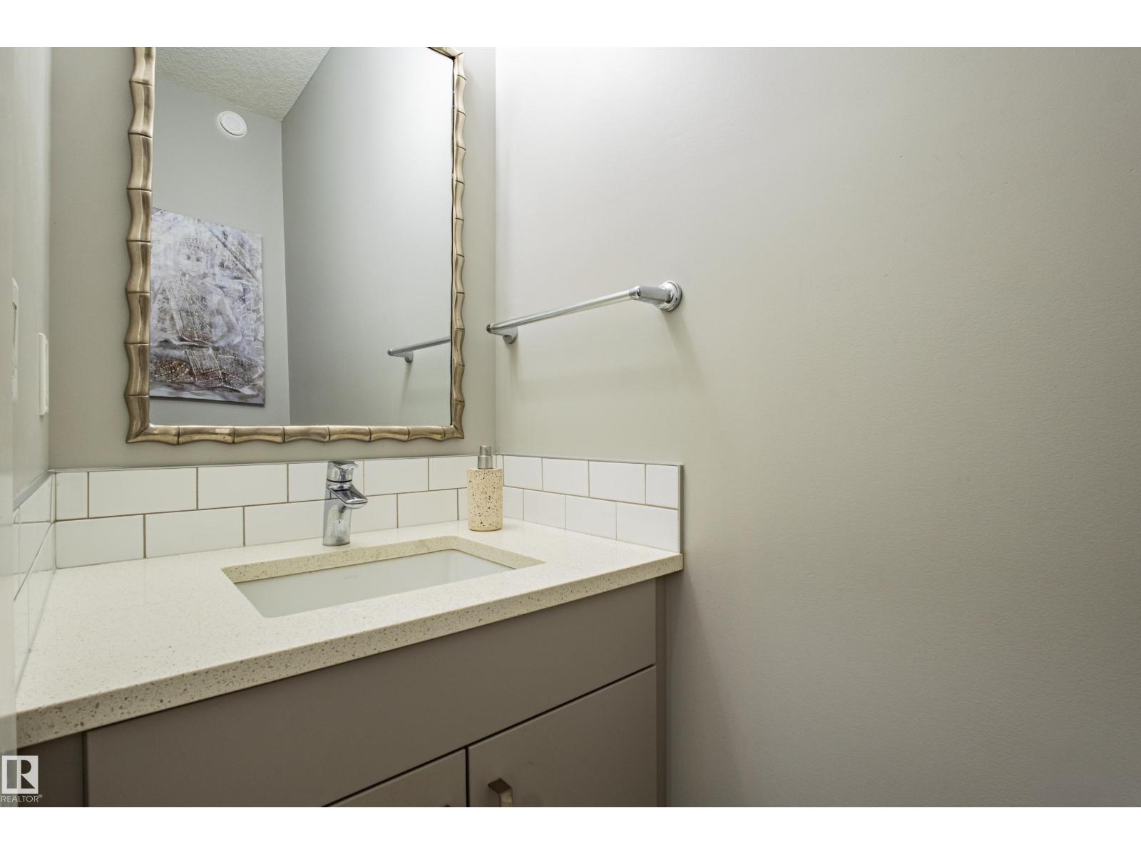 9815 225 ST NW, Edmonton